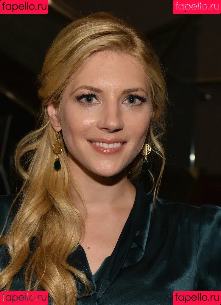 Katheryn Winnick Onlyfans Photo Gallery 