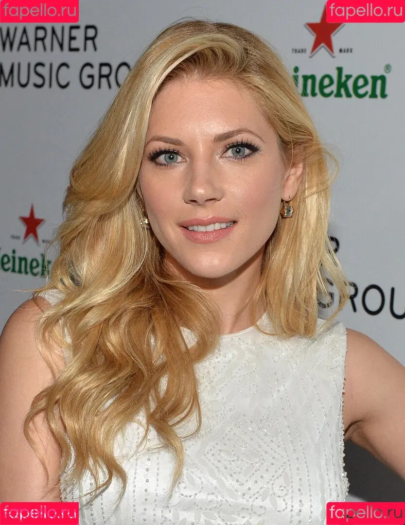 Katheryn Winnick Onlyfans Photo Gallery 
