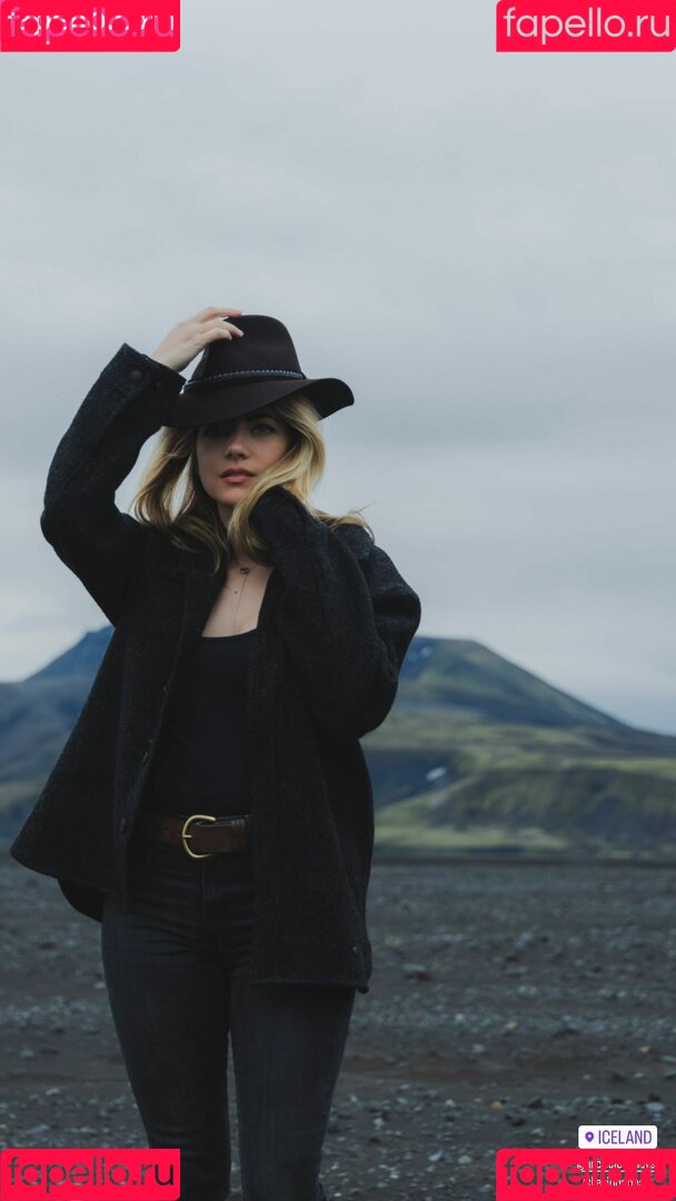 Katheryn Winnick Onlyfans Photo Gallery 