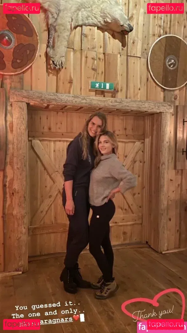 Katheryn Winnick Onlyfans Photo Gallery 