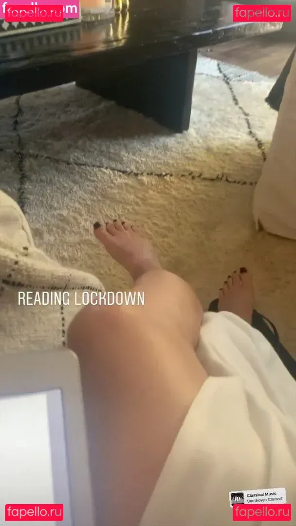 Katheryn Winnick Onlyfans Photo Gallery 