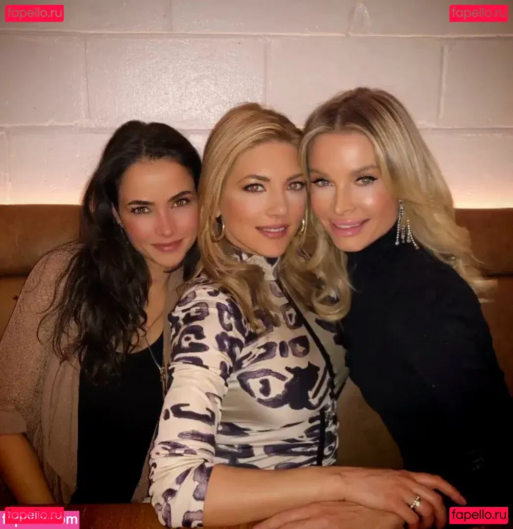 Katheryn Winnick Onlyfans Photo Gallery 