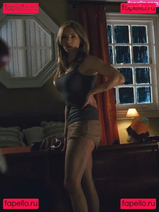 Katheryn Winnick Onlyfans Photo Gallery 