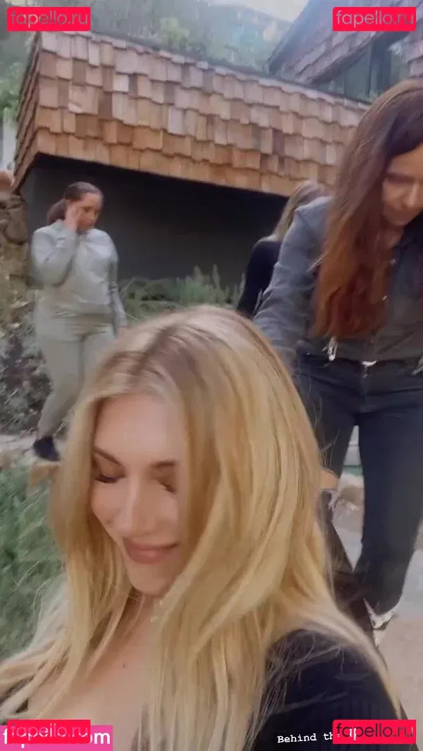 Katheryn Winnick Onlyfans Photo Gallery 