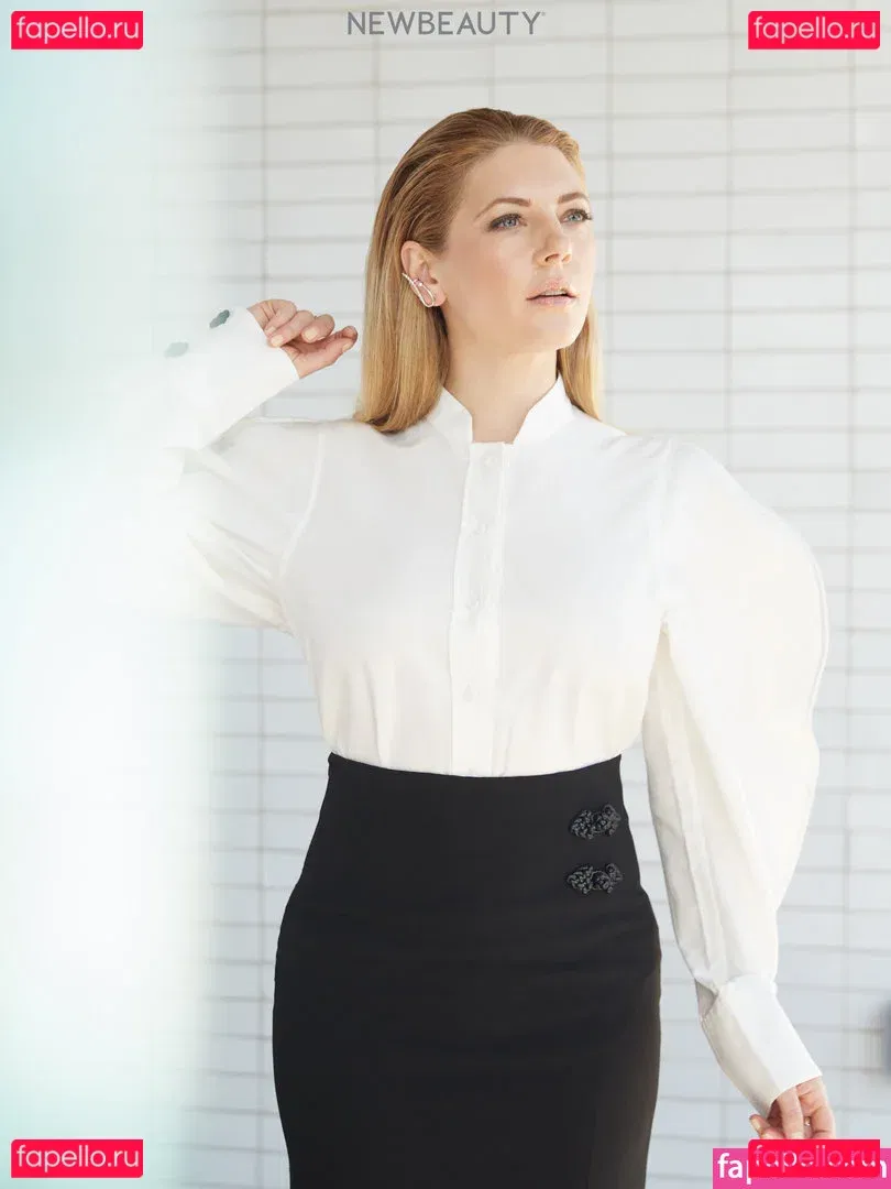 Katheryn Winnick Onlyfans Photo Gallery 