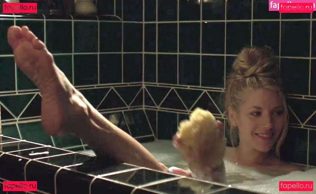 Katheryn Winnick Onlyfans Photo Gallery 