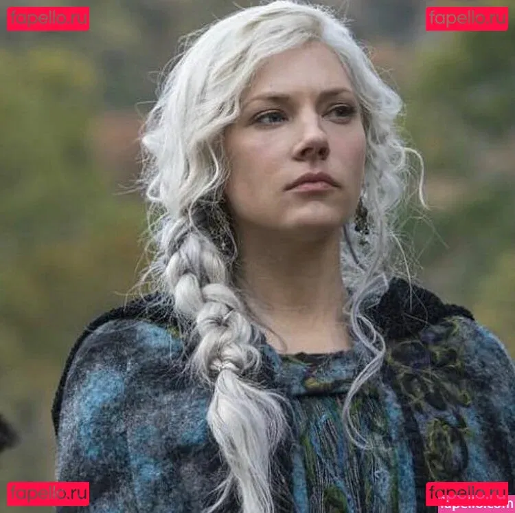 Katheryn Winnick Onlyfans Photo Gallery 