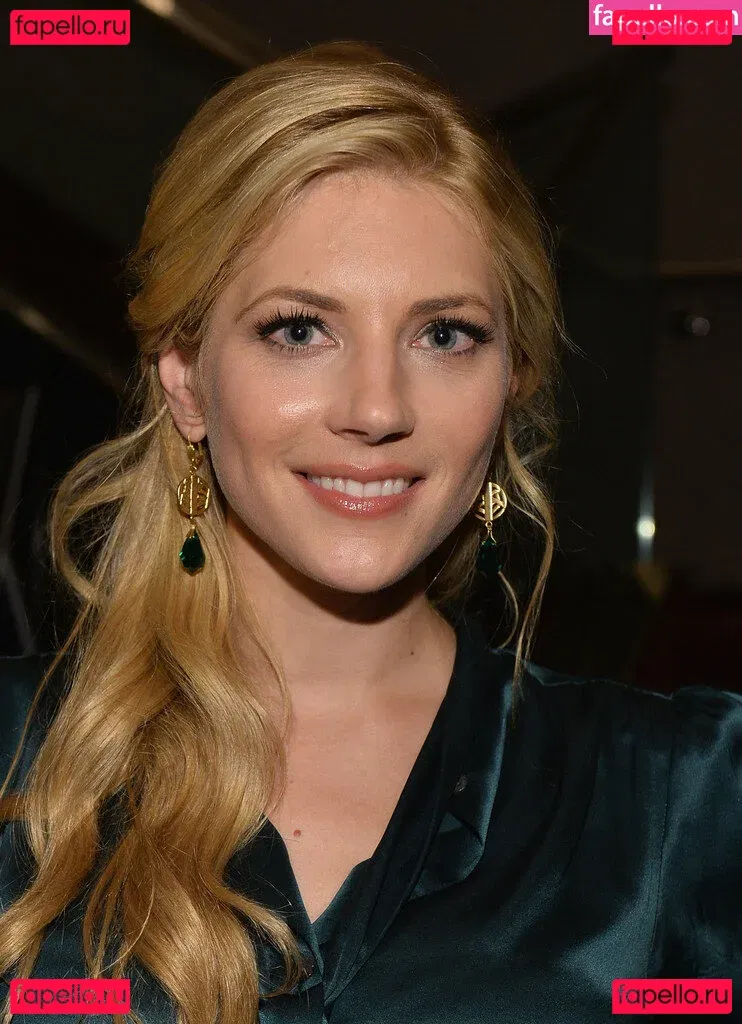 Katheryn Winnick Onlyfans Photo Gallery 