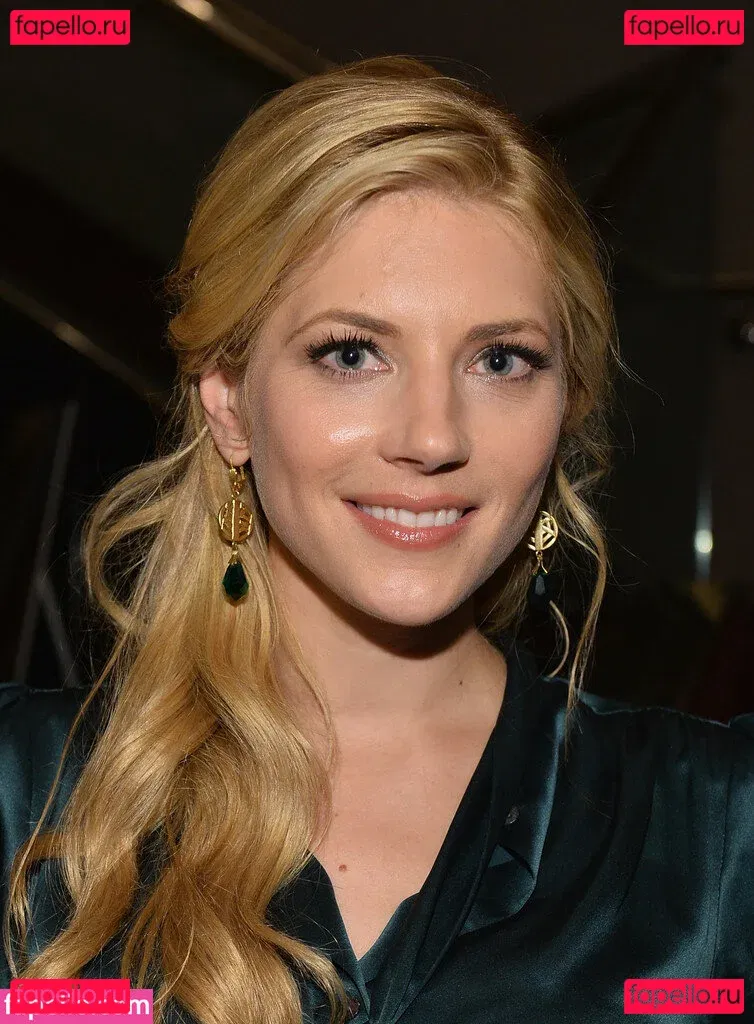 Katheryn Winnick Onlyfans Photo Gallery 