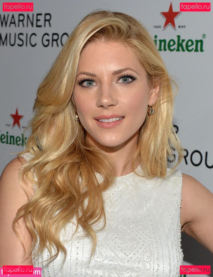 Katheryn Winnick Onlyfans Photo Gallery 