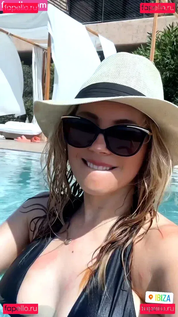 Katheryn Winnick Onlyfans Photo Gallery 