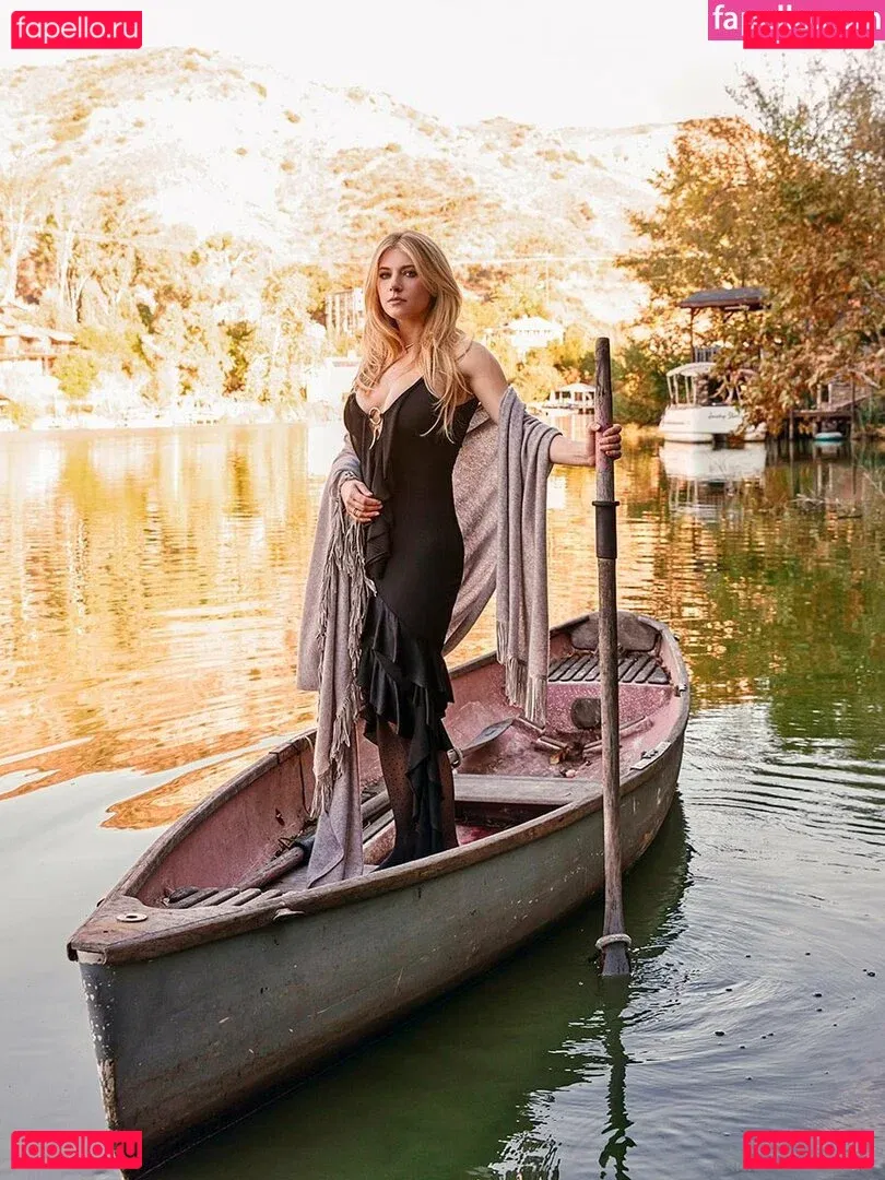 Katheryn Winnick Onlyfans Photo Gallery 