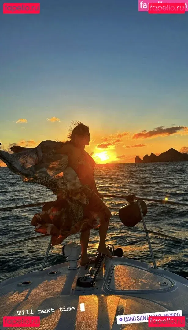 Katheryn Winnick Onlyfans Photo Gallery 