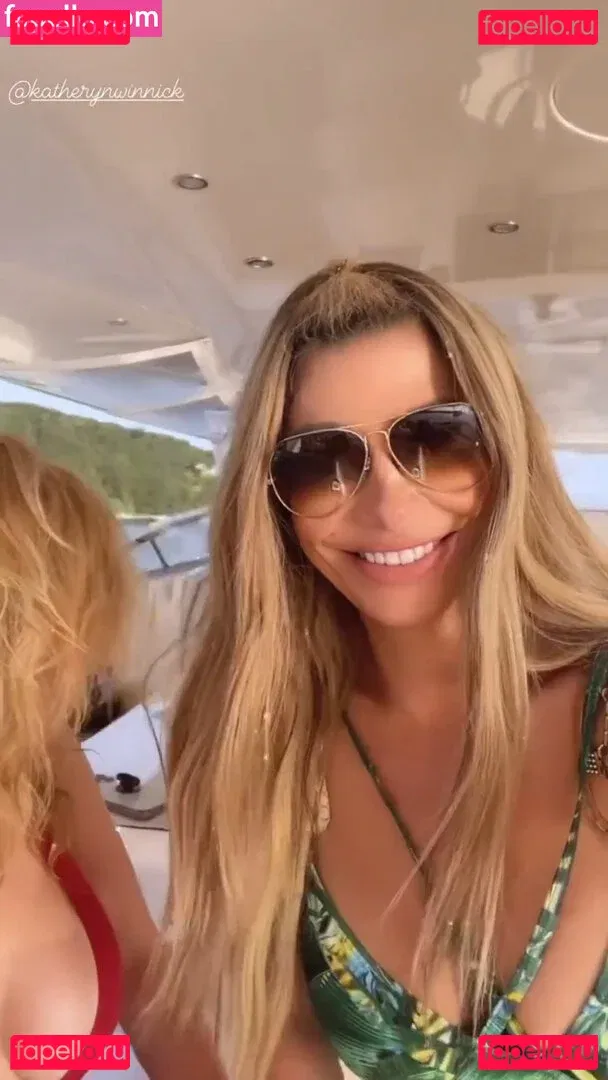 Katheryn Winnick Onlyfans Photo Gallery 