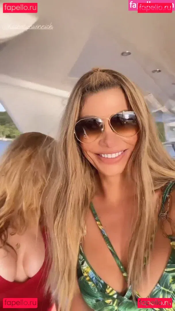 Katheryn Winnick Onlyfans Photo Gallery 