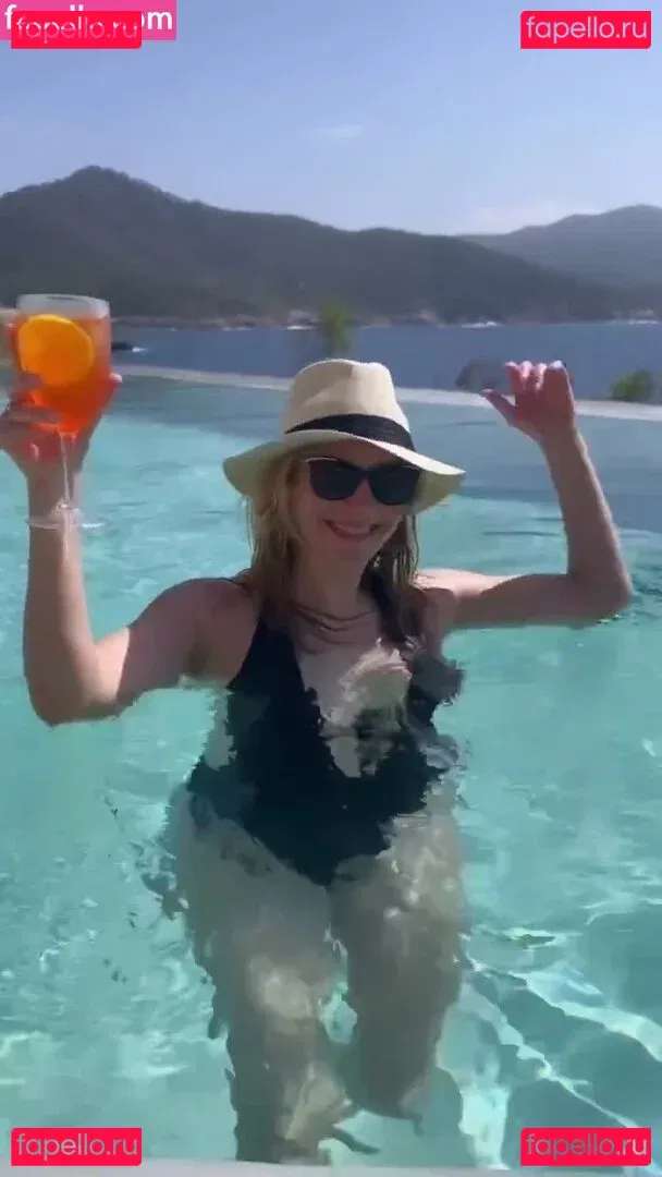 Katheryn Winnick Onlyfans Photo Gallery 