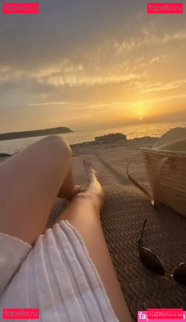 Katheryn Winnick Onlyfans Photo Gallery 