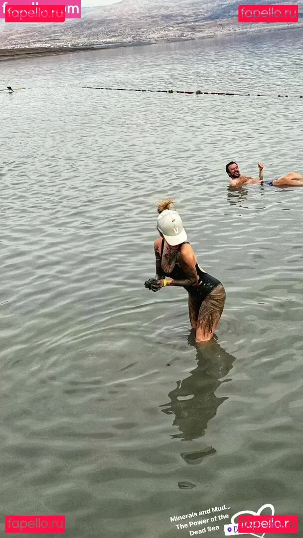 Katheryn Winnick Onlyfans Photo Gallery 