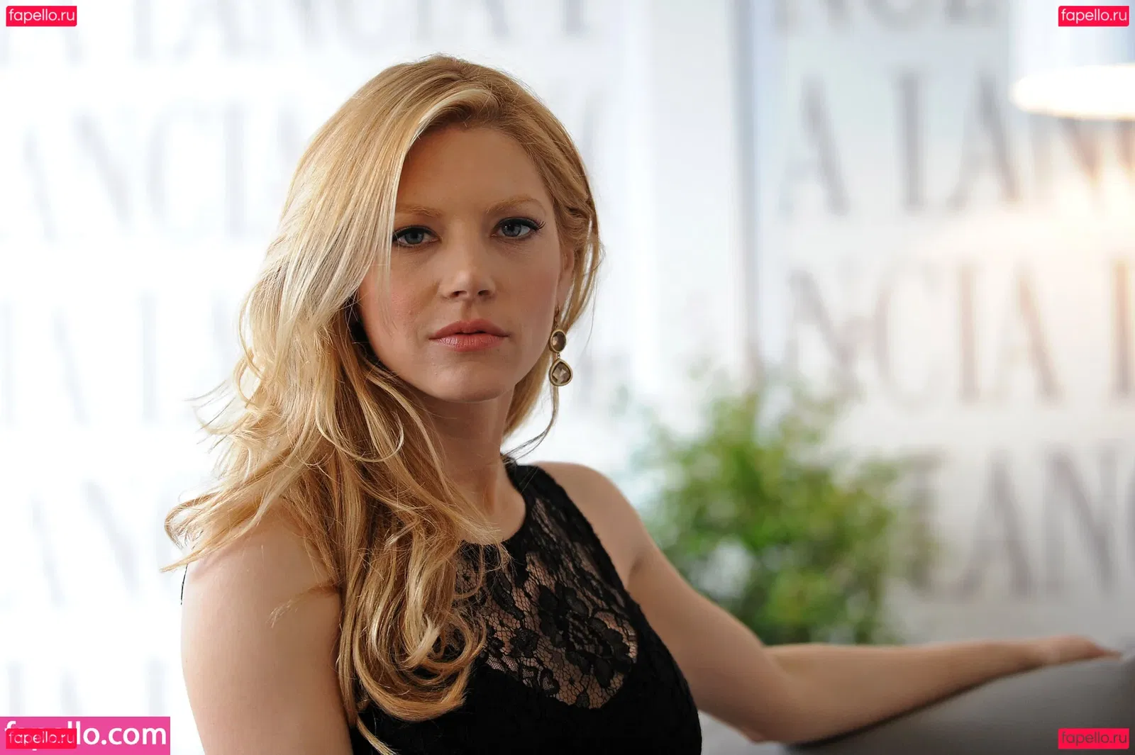 Katheryn Winnick Onlyfans Photo Gallery 