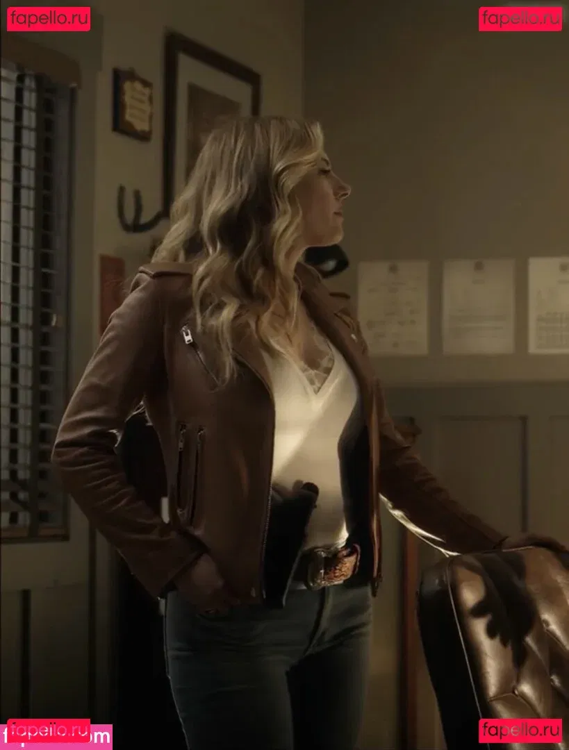 Katheryn Winnick Onlyfans Photo Gallery 