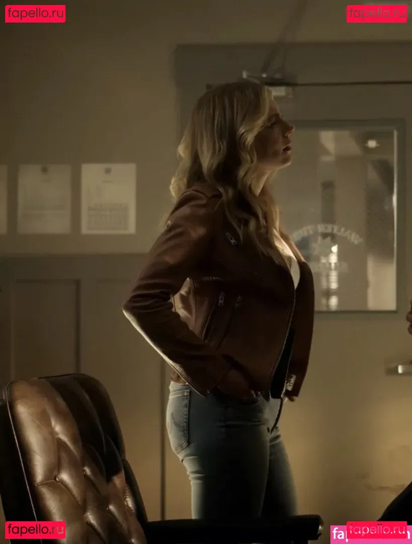 Katheryn Winnick Onlyfans Photo Gallery 