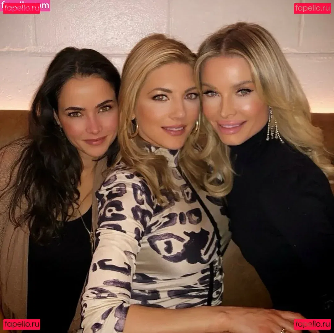 Katheryn Winnick Onlyfans Photo Gallery 