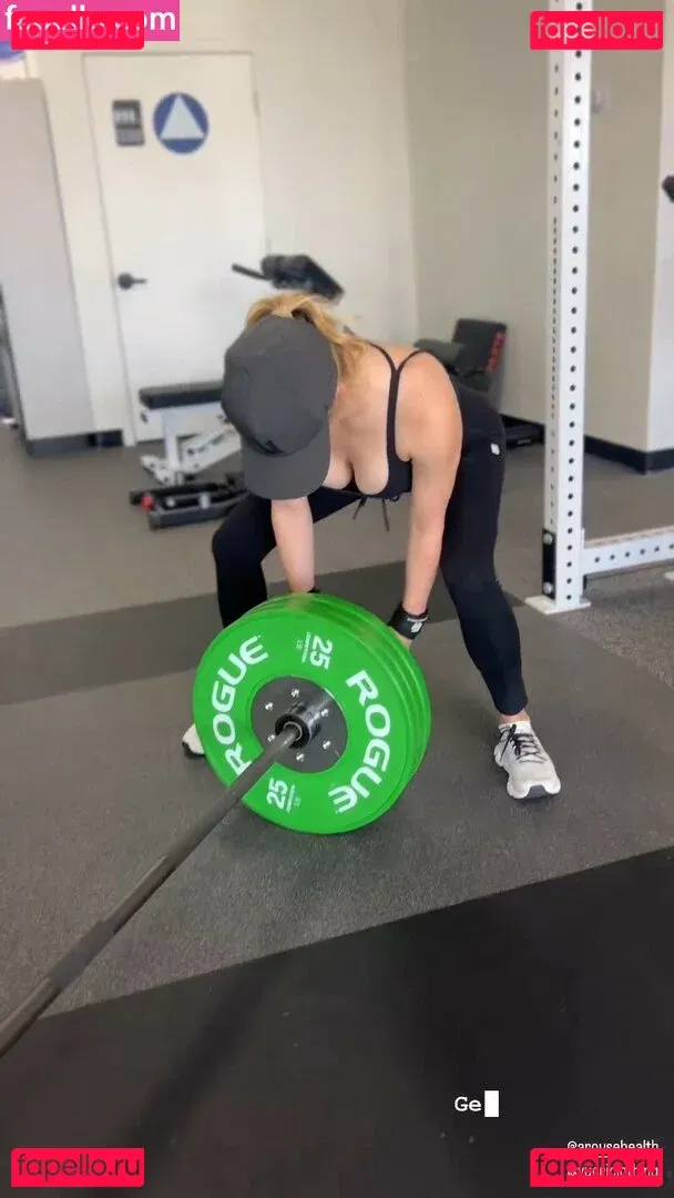 Katheryn Winnick Onlyfans Photo Gallery 