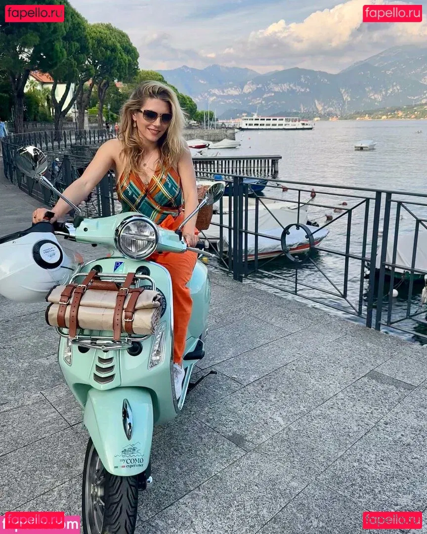 Katheryn Winnick Onlyfans Photo Gallery 