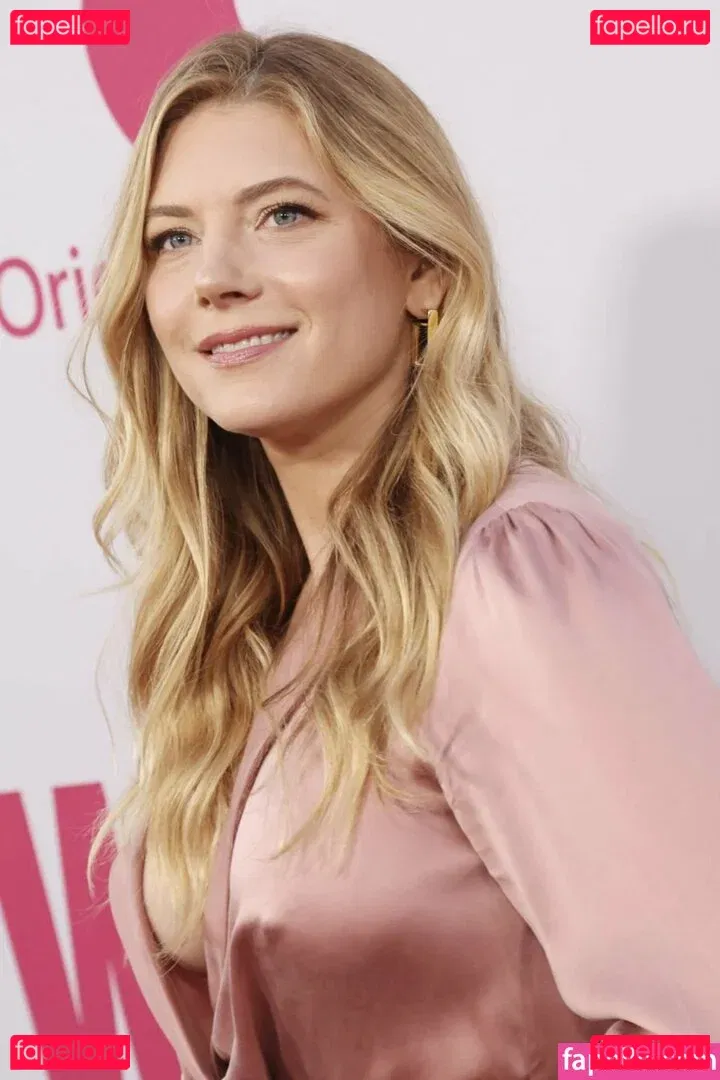 Katheryn Winnick Onlyfans Photo Gallery 