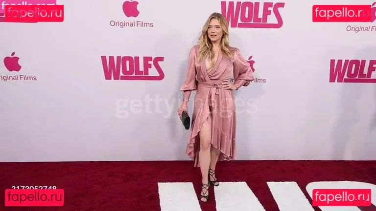 Katheryn Winnick Onlyfans Photo Gallery 