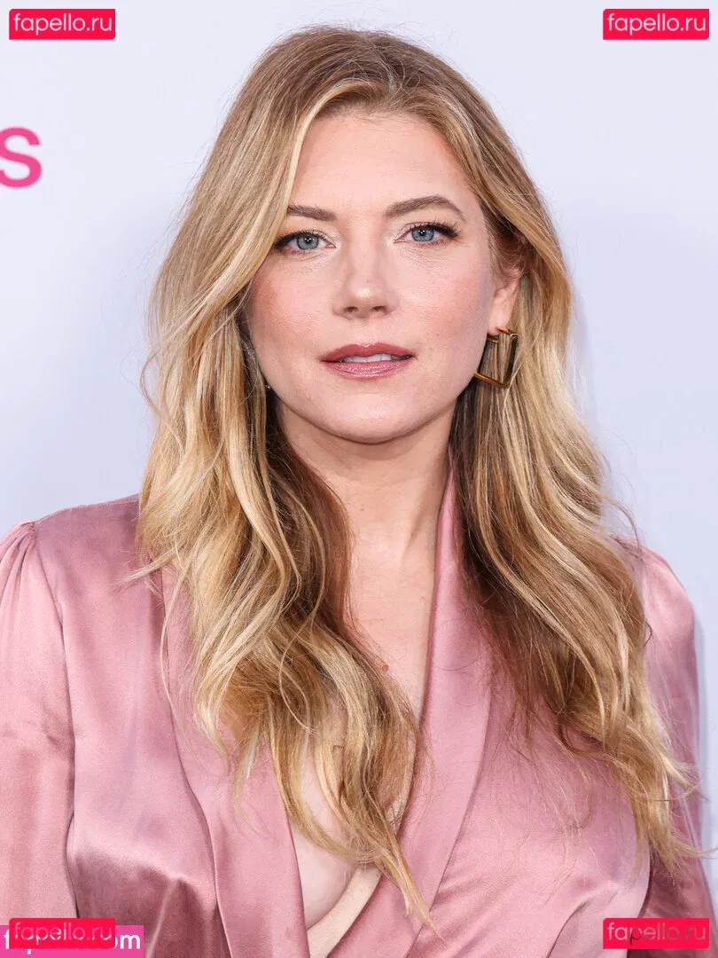 Katheryn Winnick Onlyfans Photo Gallery 