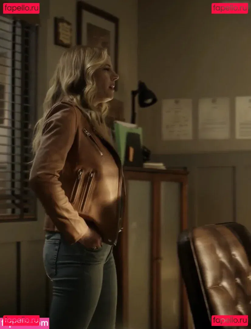 Katheryn Winnick Onlyfans Photo Gallery 