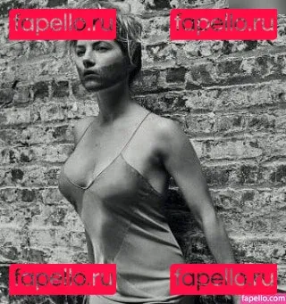 Katheryn Winnick Onlyfans Photo Gallery 