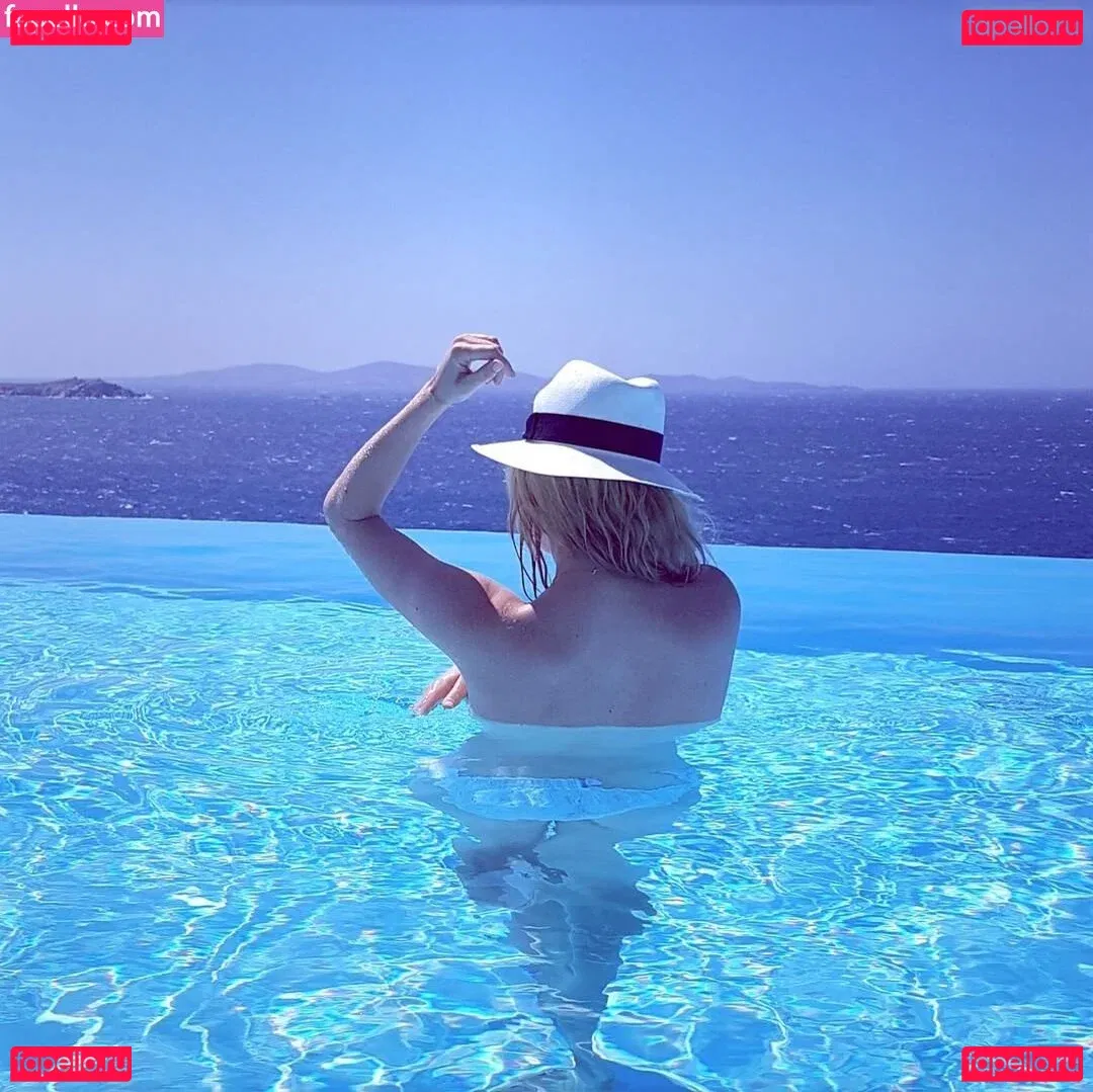 Katheryn Winnick Onlyfans Photo Gallery 