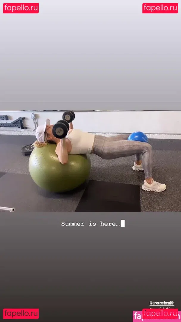 Katheryn Winnick Onlyfans Photo Gallery 