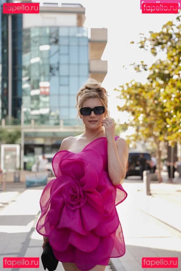 Katheryn Winnick Onlyfans Photo Gallery 