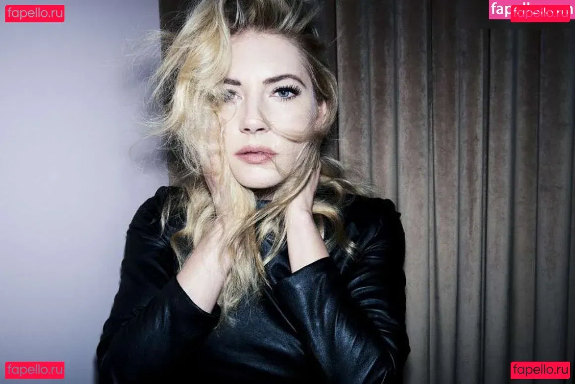 Katheryn Winnick Onlyfans Photo Gallery 