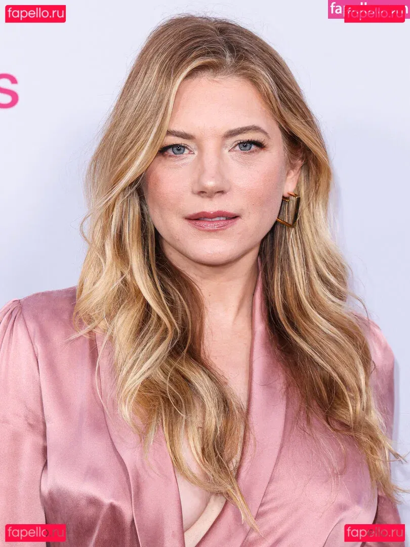 Katheryn Winnick Onlyfans Photo Gallery 