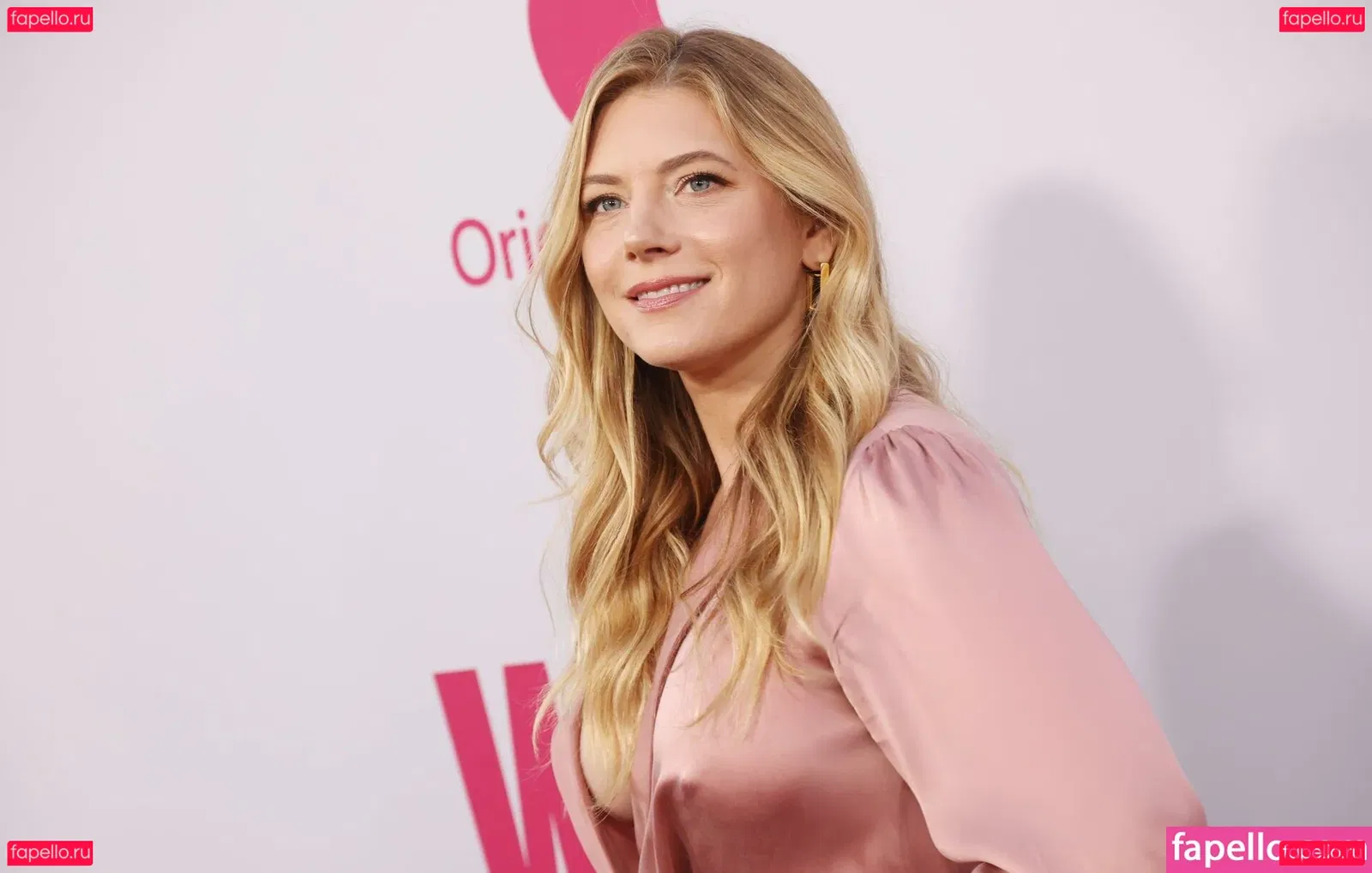 Katheryn Winnick Onlyfans Photo Gallery 