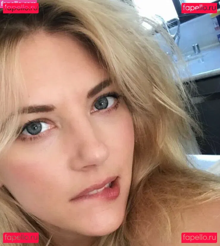 Katheryn Winnick Onlyfans Photo Gallery 