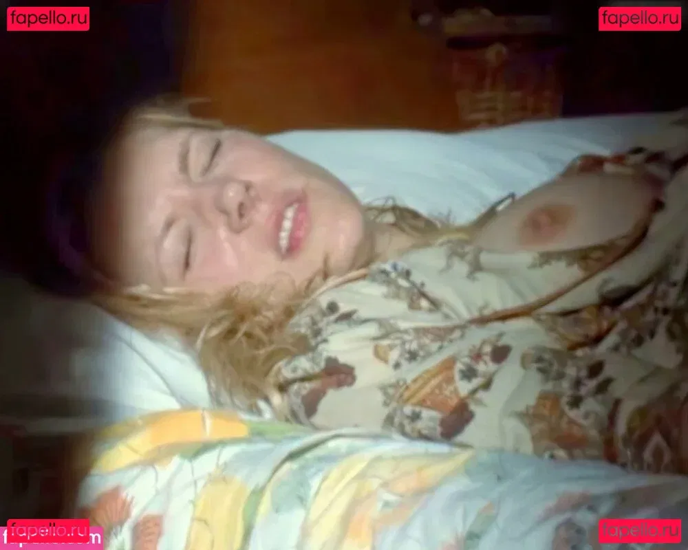 Katheryn Winnick Onlyfans Photo Gallery 