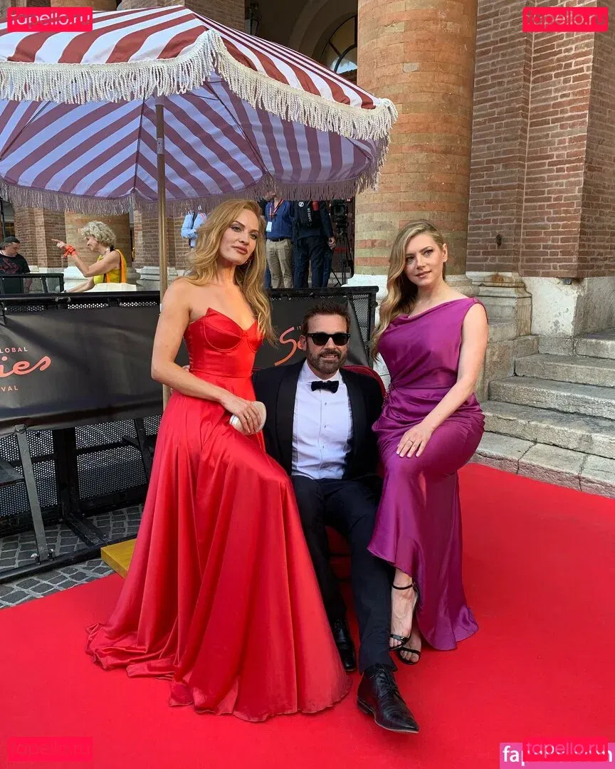 Katheryn Winnick Onlyfans Photo Gallery 