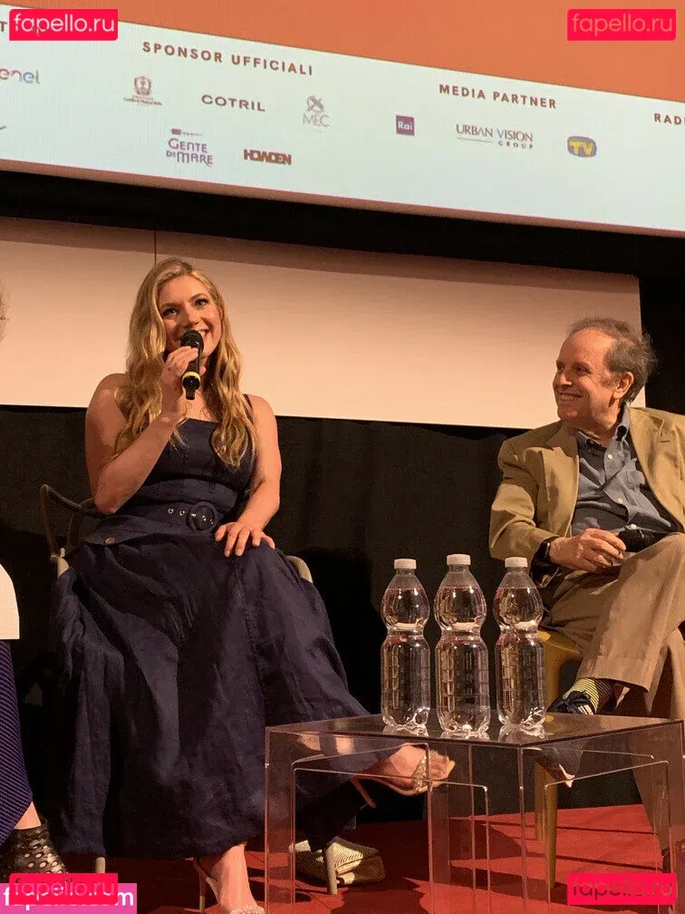 Katheryn Winnick Onlyfans Photo Gallery 