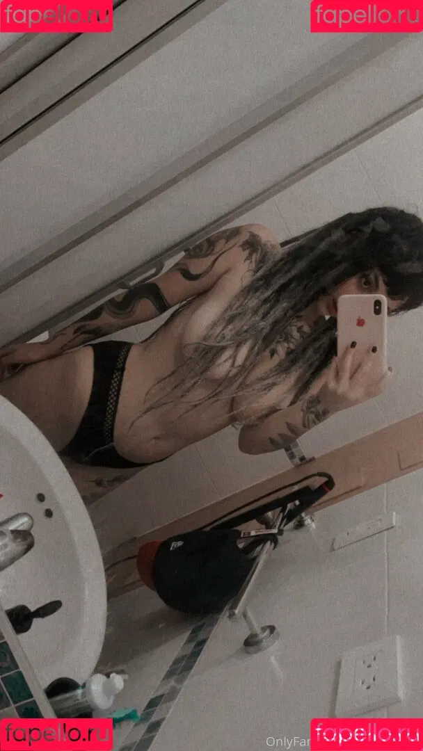 crybabyy19 Onlyfans Photo Gallery 