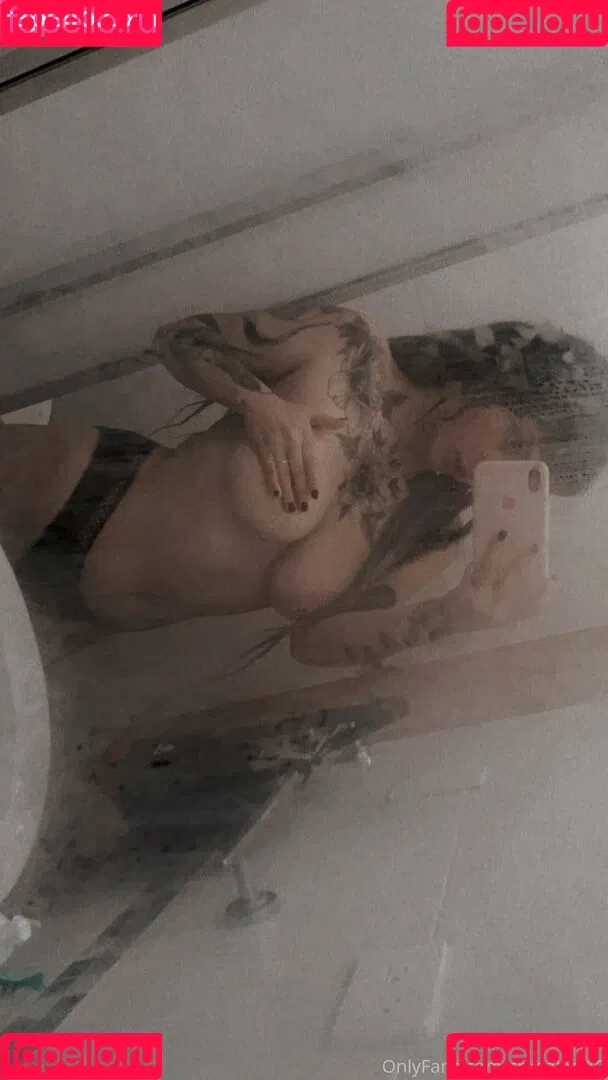 crybabyy19 Onlyfans Photo Gallery 
