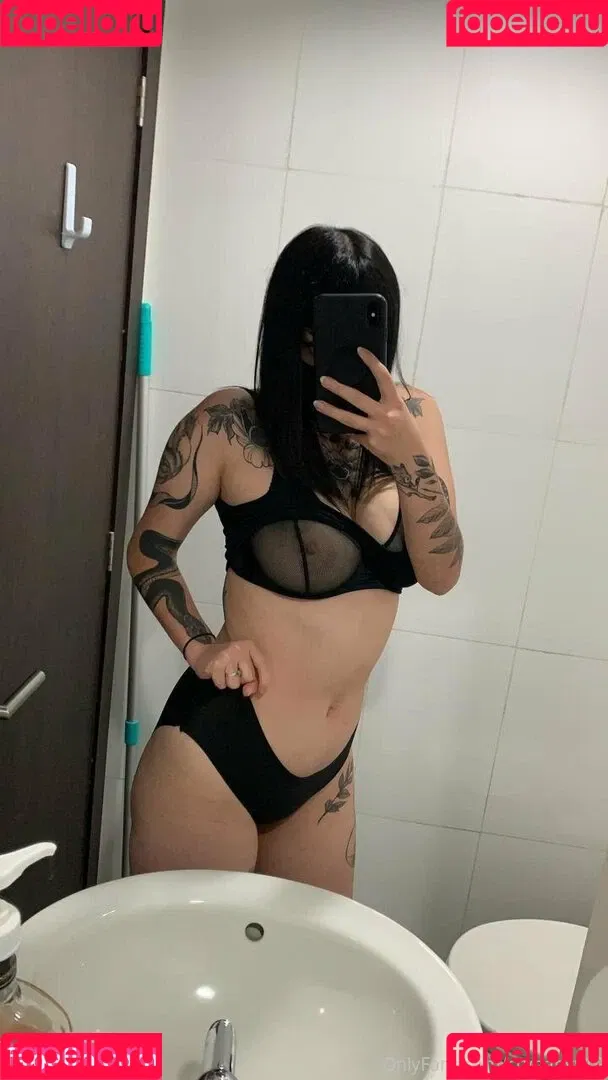 crybabyy19 Onlyfans Photo Gallery 