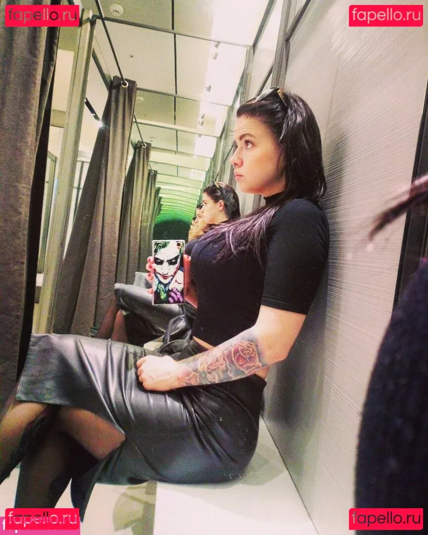 crybabyy19 Onlyfans Photo Gallery 