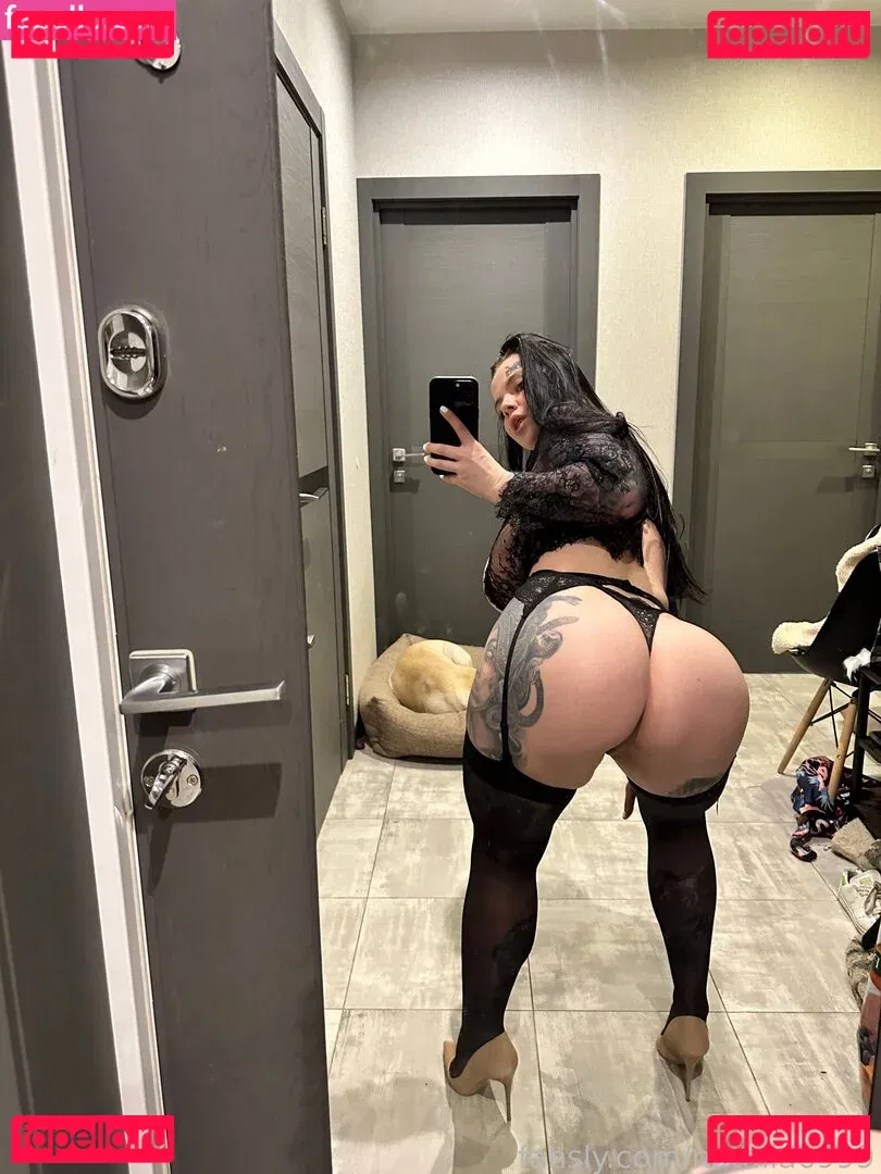 crybabyy19 Onlyfans Photo Gallery 