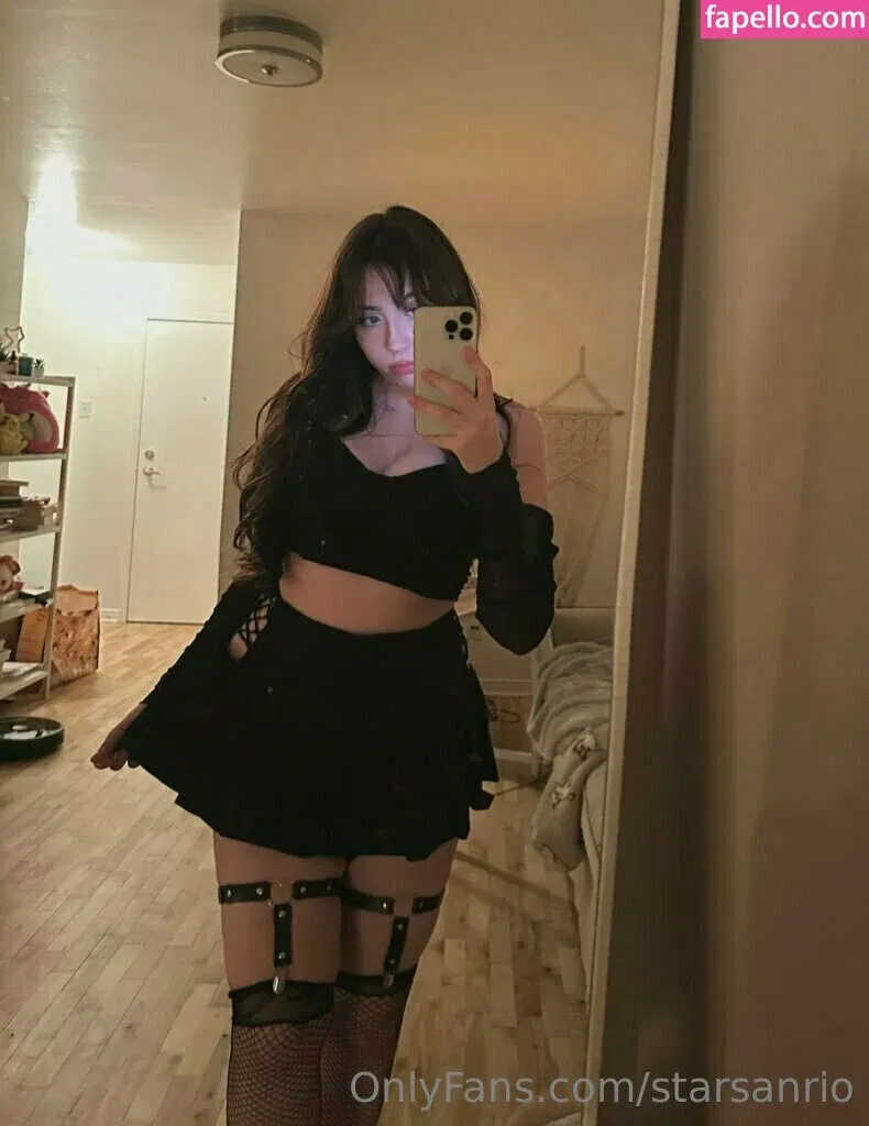 starsanrio Onlyfans Photo Gallery 