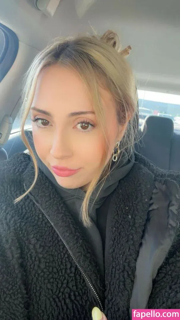 starsanrio Onlyfans Photo Gallery 